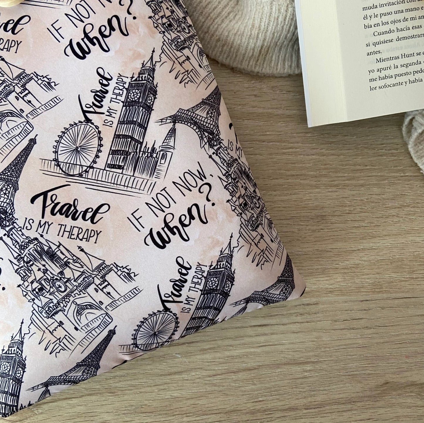 Funda literaria travel is my therapy