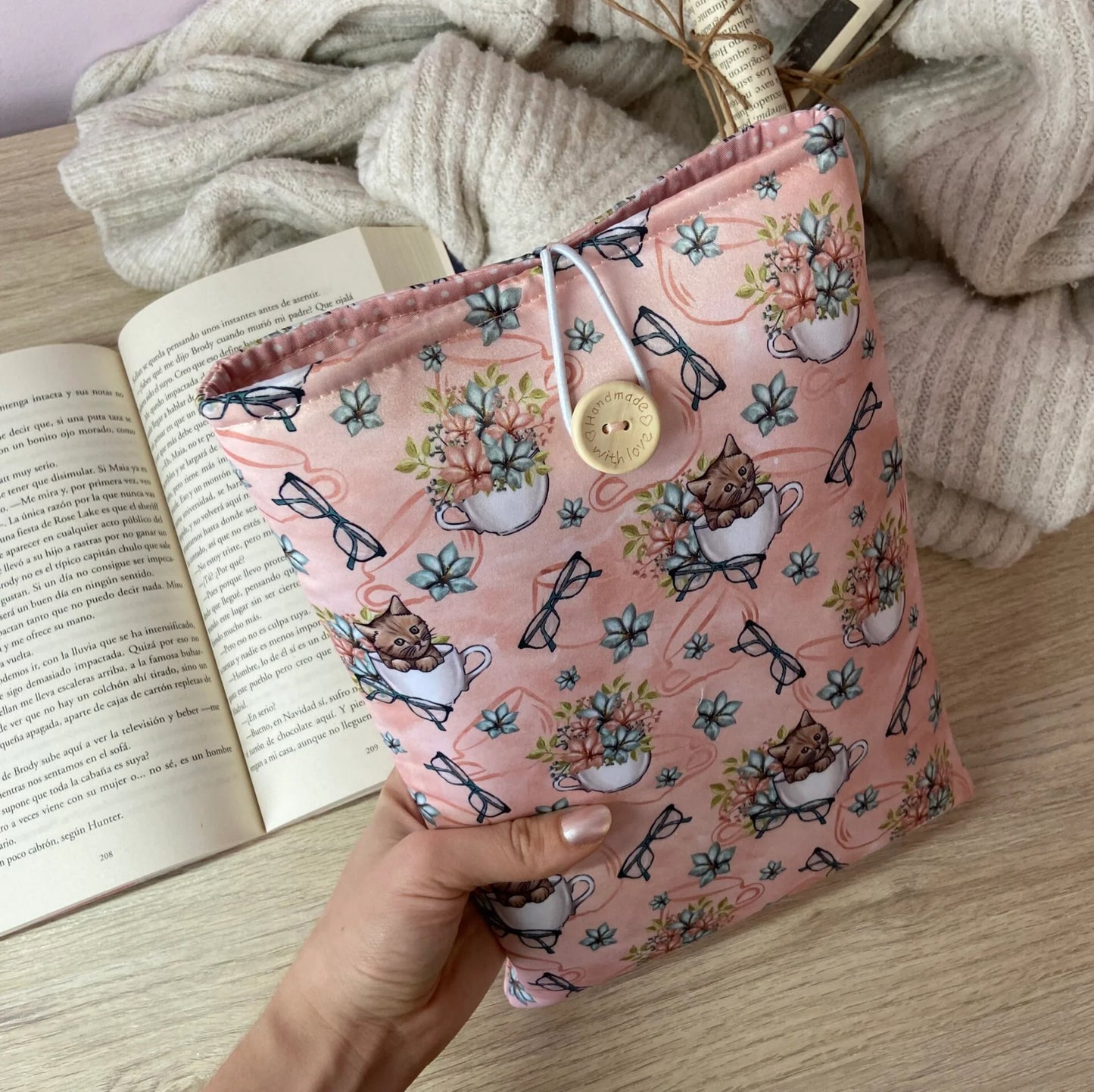 Funda literaria mininos