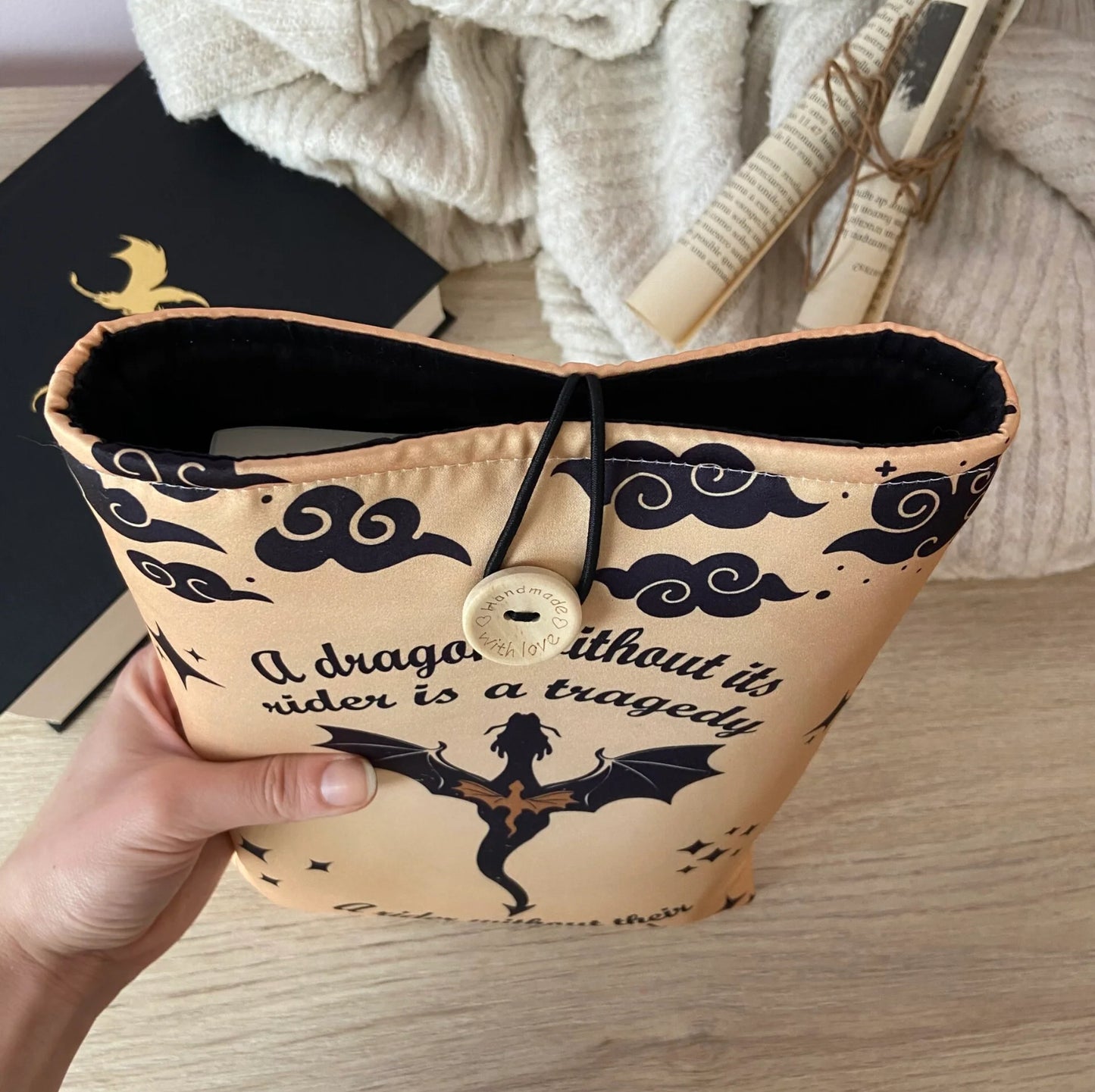 Funda literaria Alas de sangre