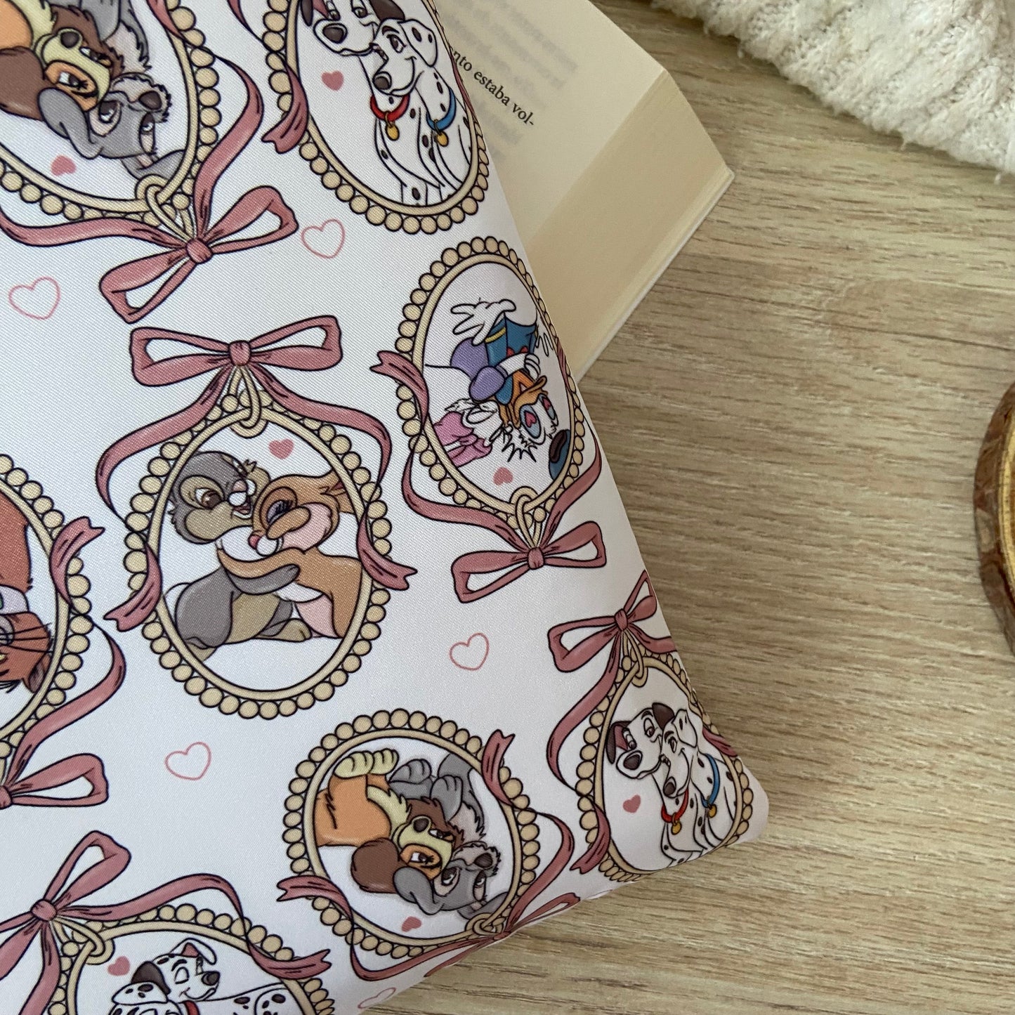 Funda literaria parejas Disney