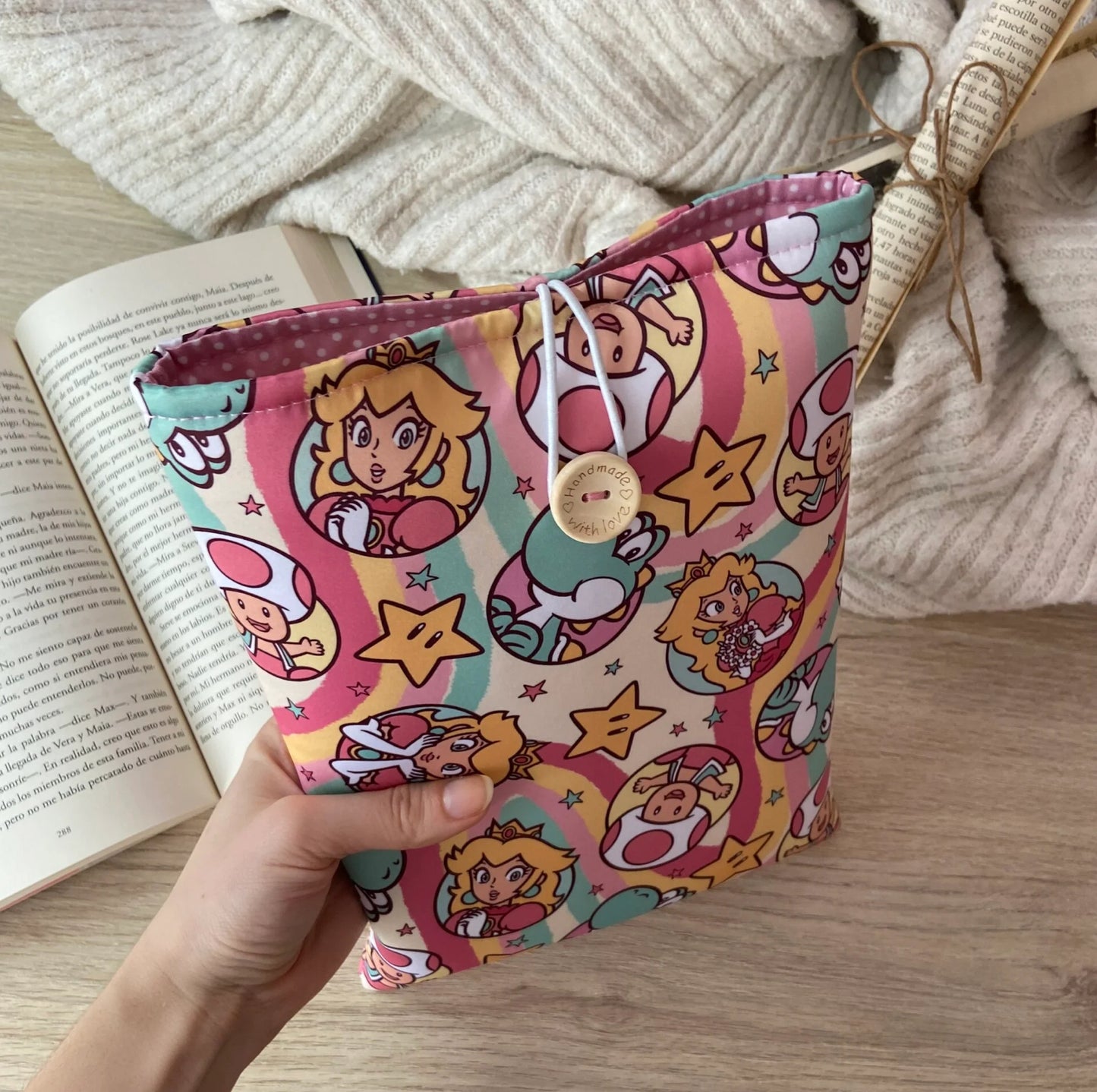 Funda literaria Peach y Yoshi