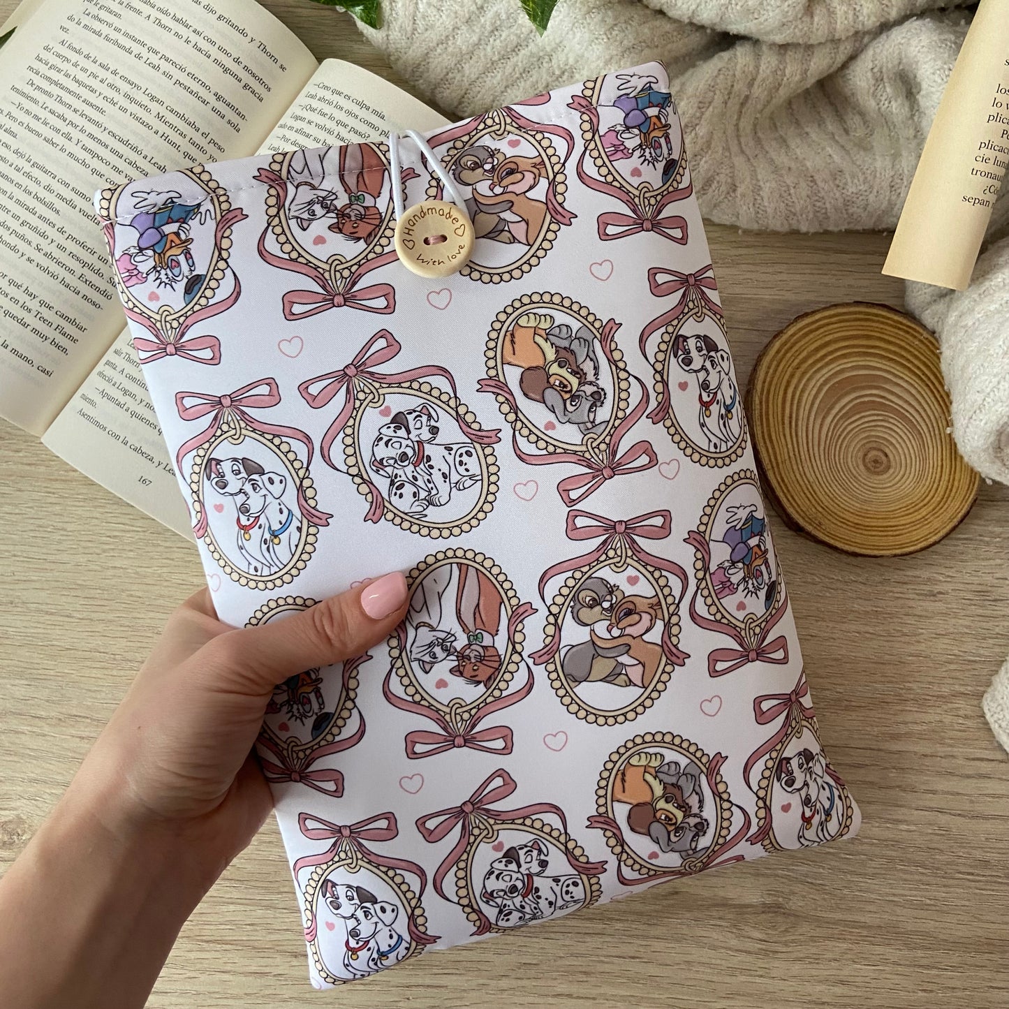 Funda literaria parejas Disney
