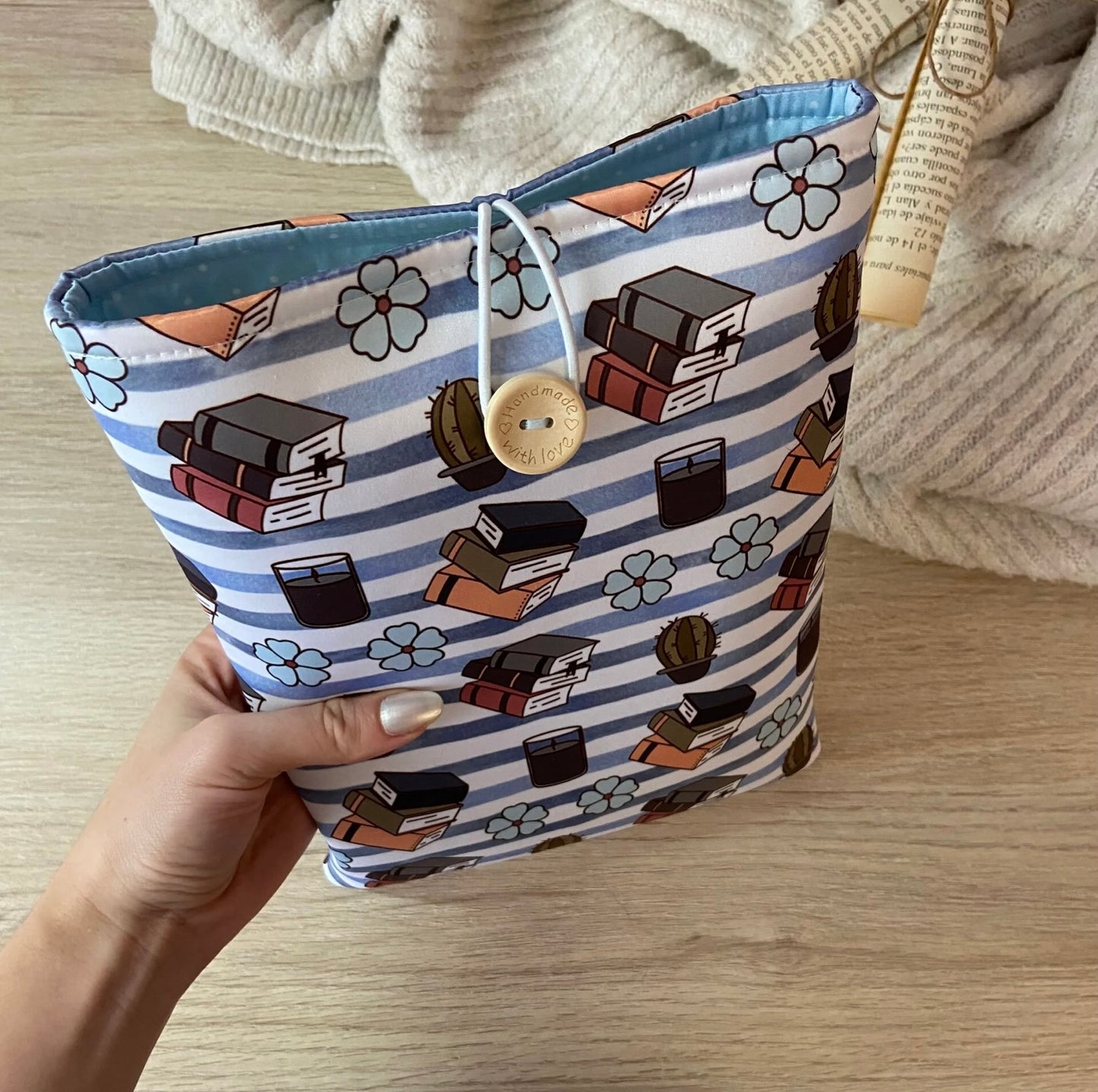 Funda literaria candle girl