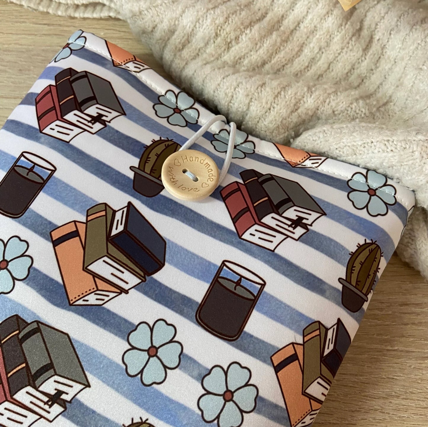 Funda literaria candle girl