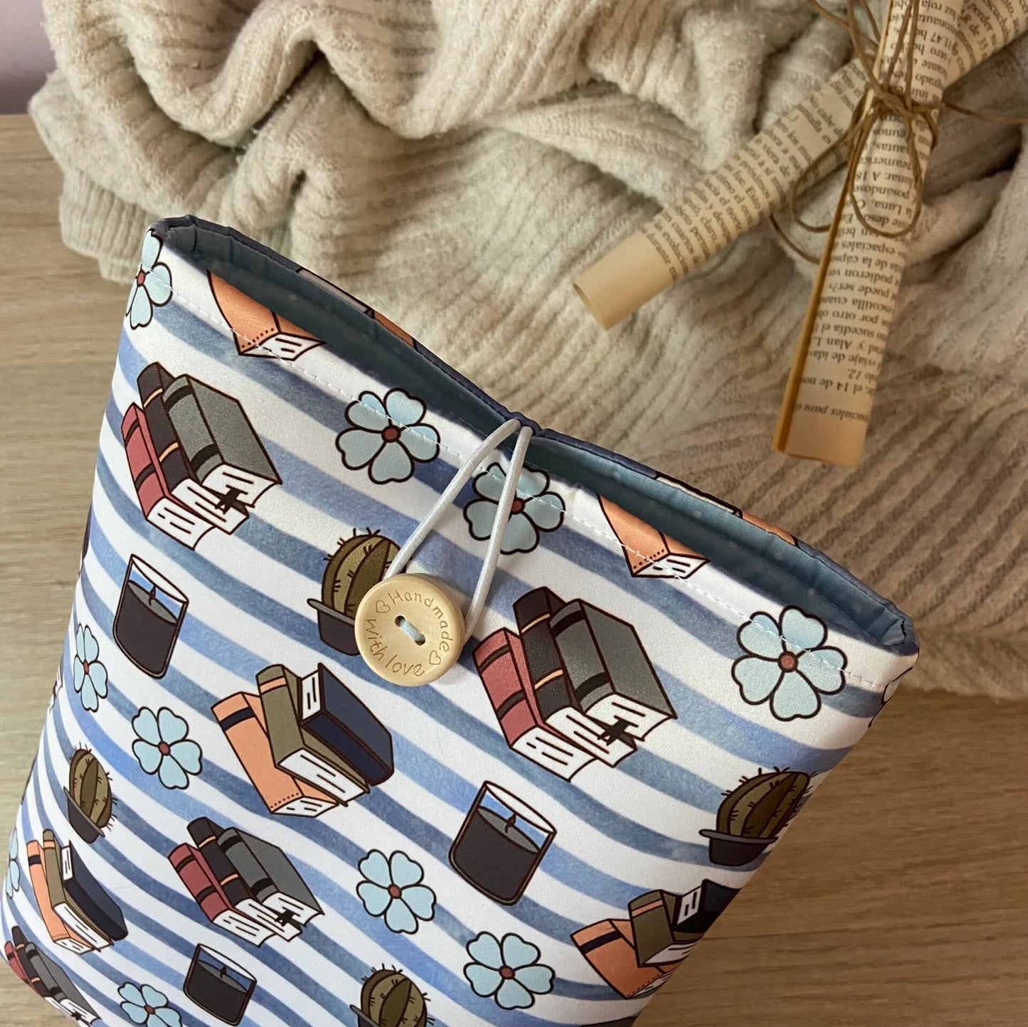 Funda literaria candle girl