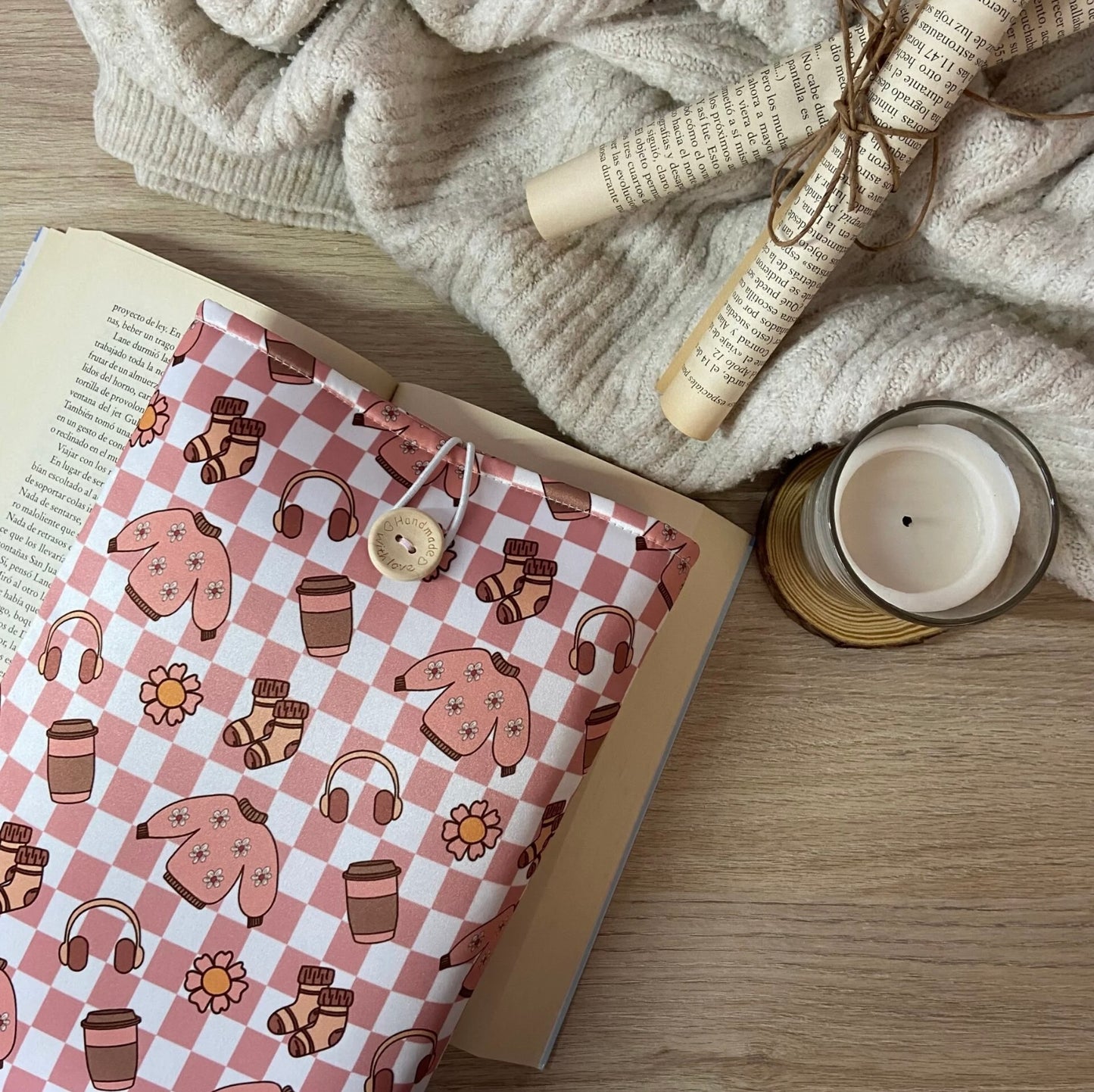 Funda literaria comfy girl