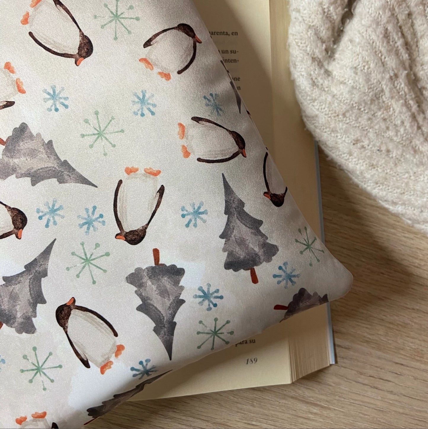 Funda literaria pingüinos