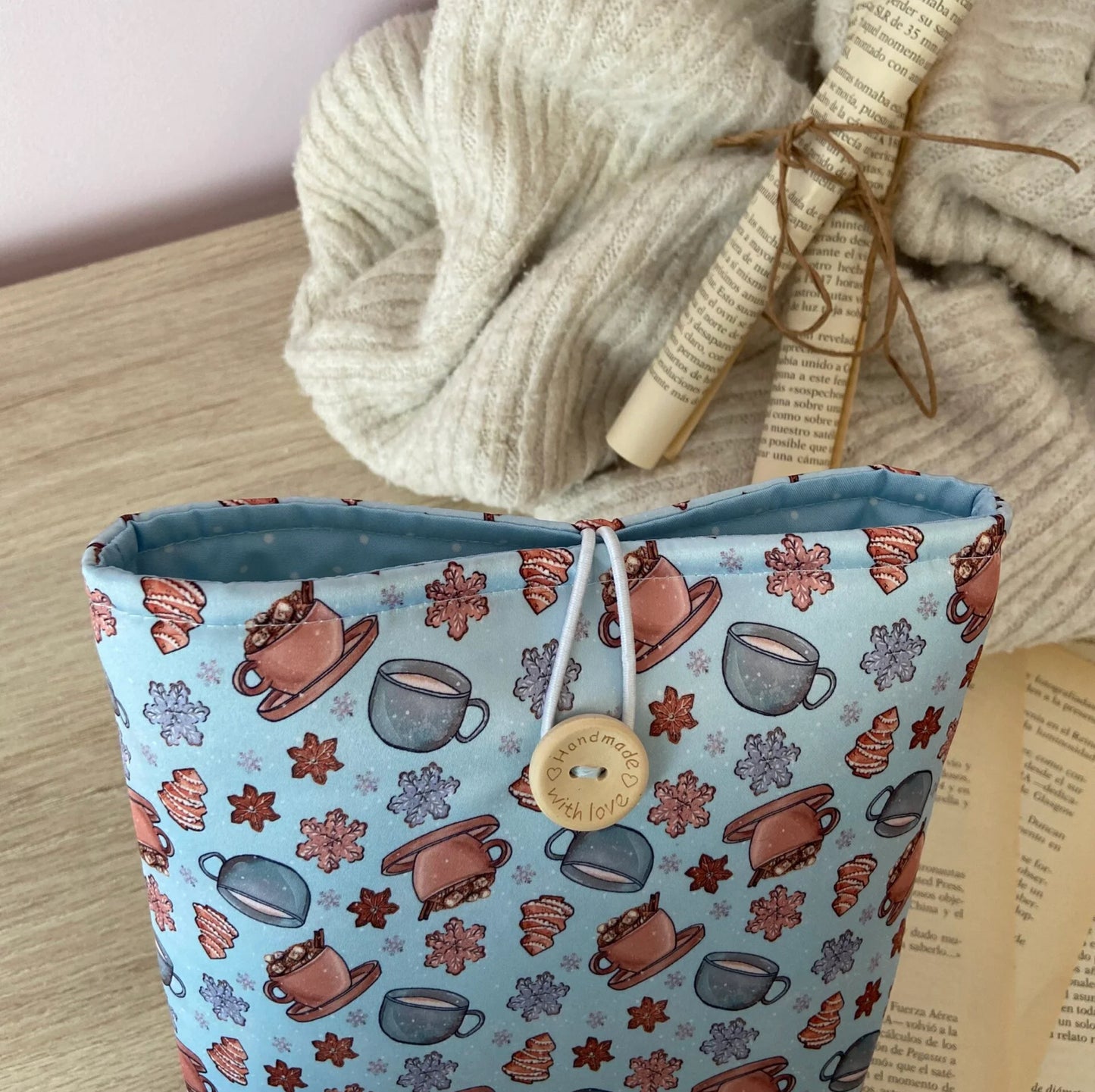 Funda literaria café en invierno