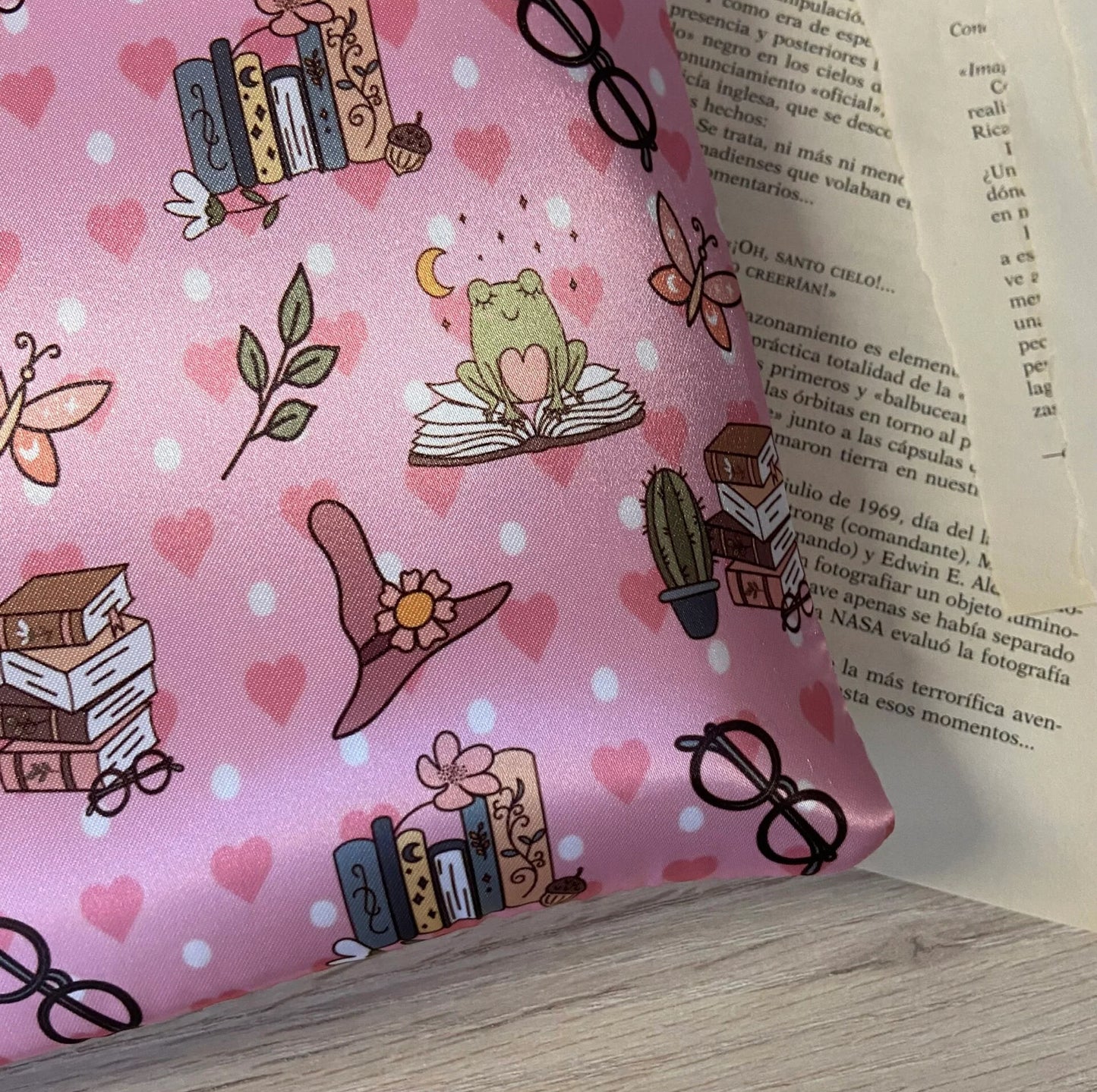 Funda literaria ranitas lectoras