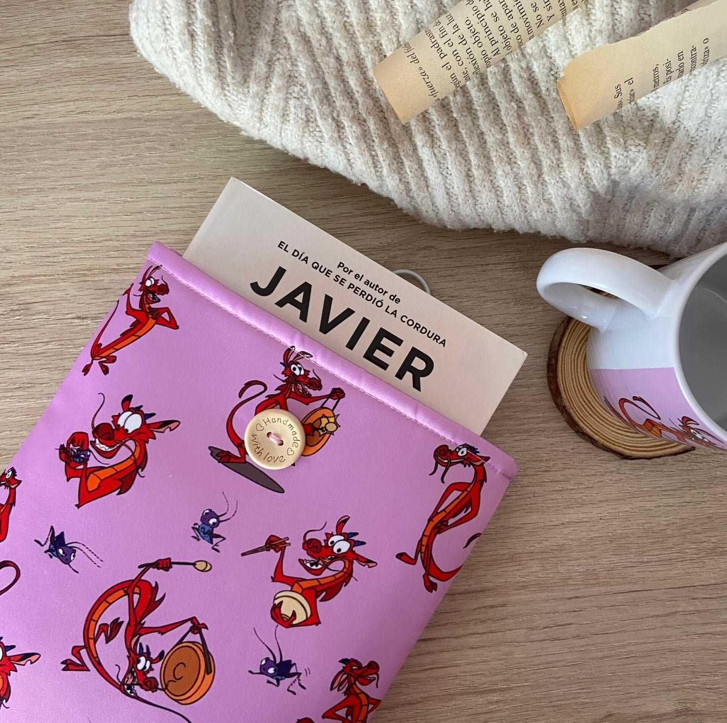 Funda literaria Mushu