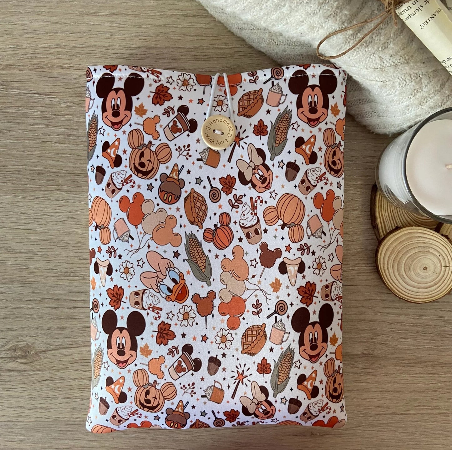 Funda literaria Otoño en Disney