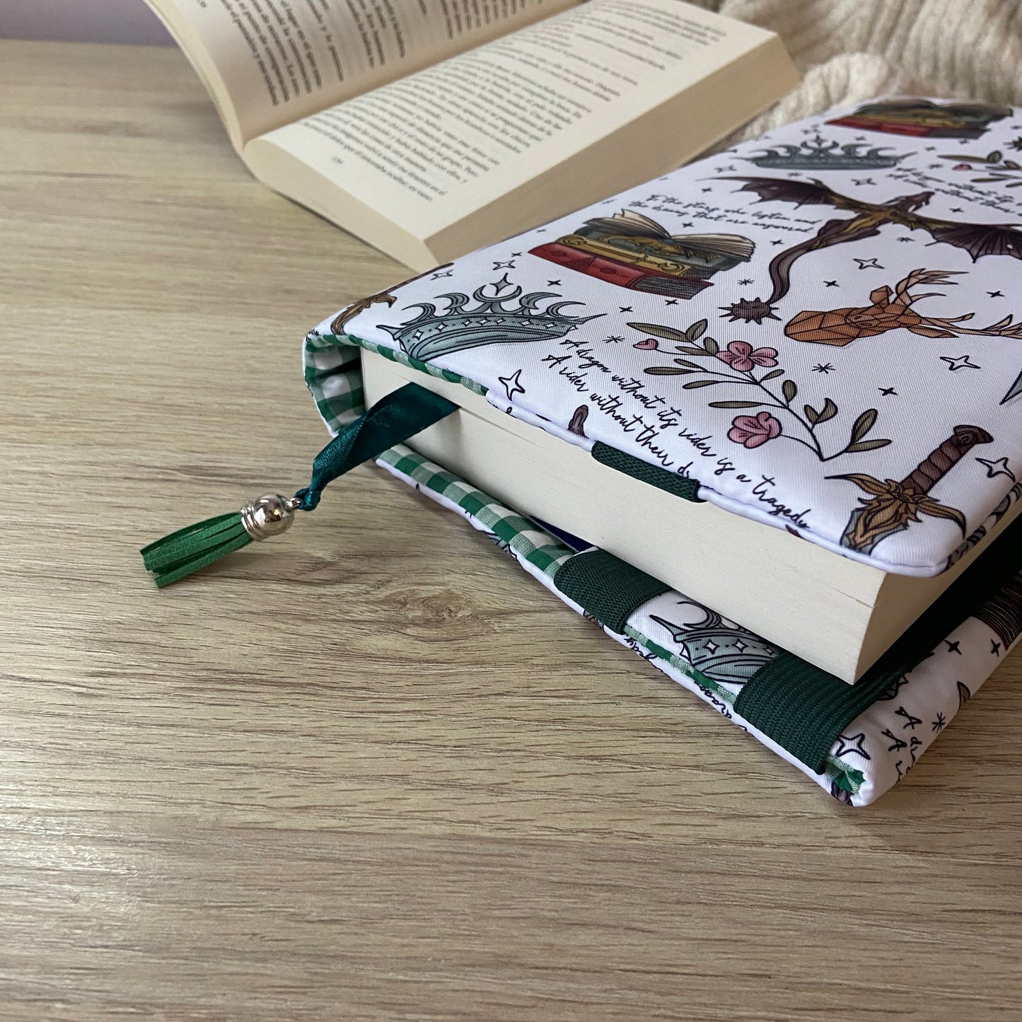 Funda ajustable Fourth wing + Velaris