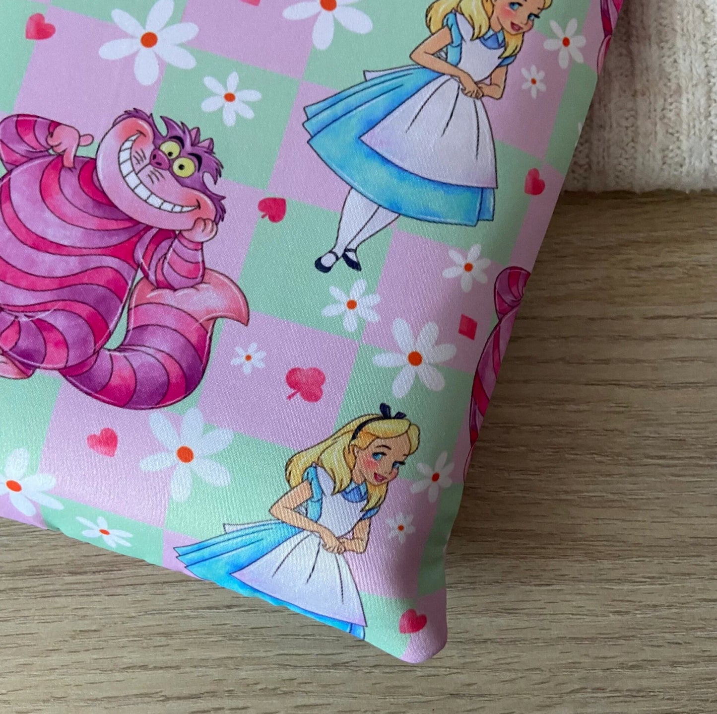 Funda literaria Alicia en el país de las maravillas