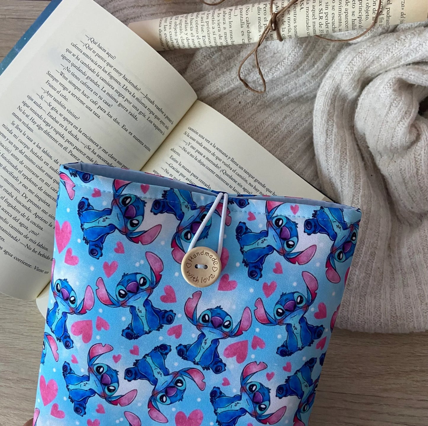 Funda literaria Stitch