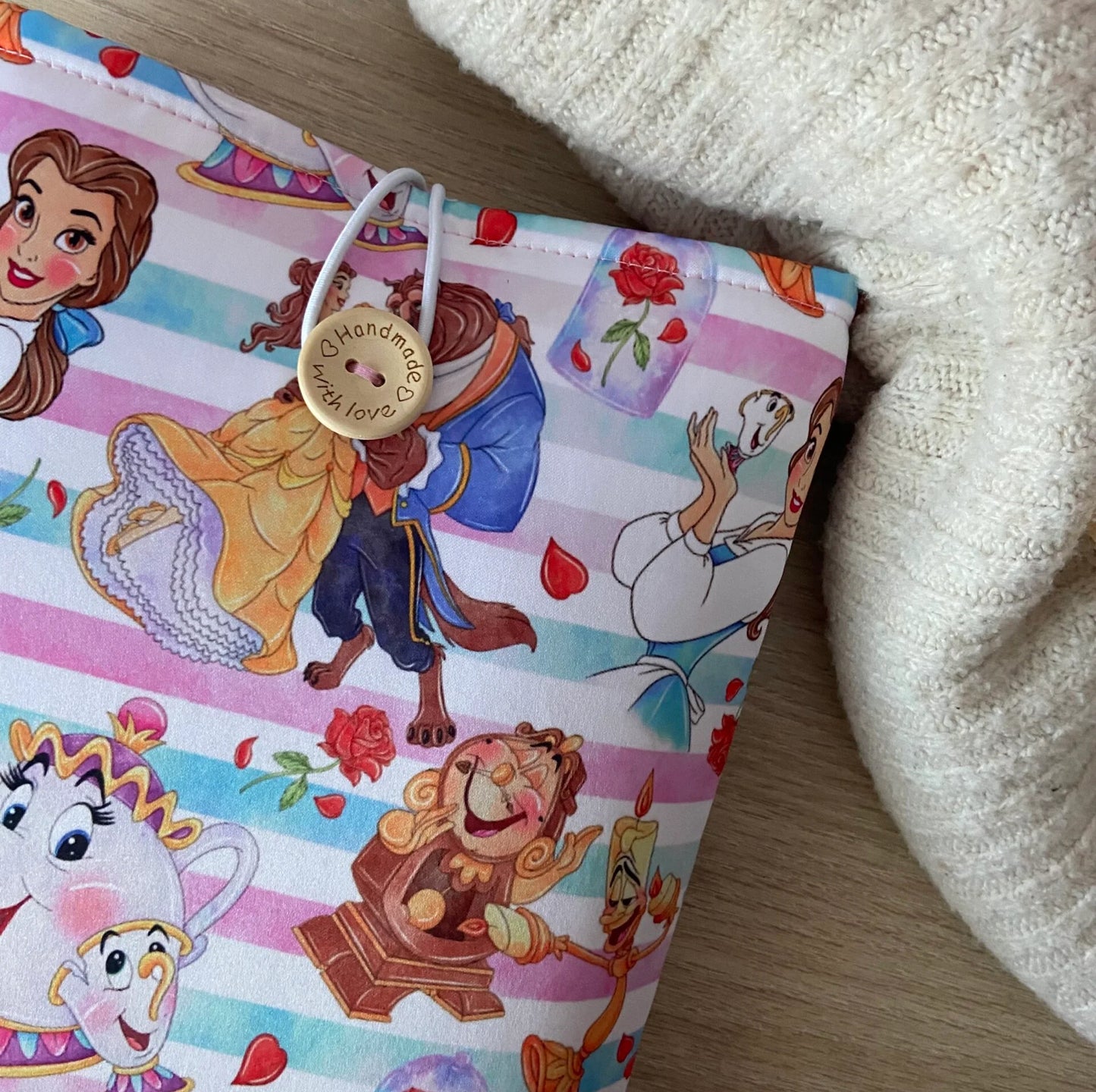 Funda literaria Bella y Bestia