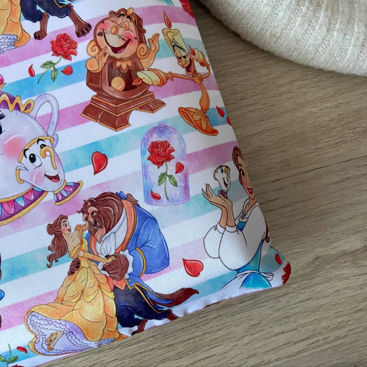 Funda literaria Bella y Bestia