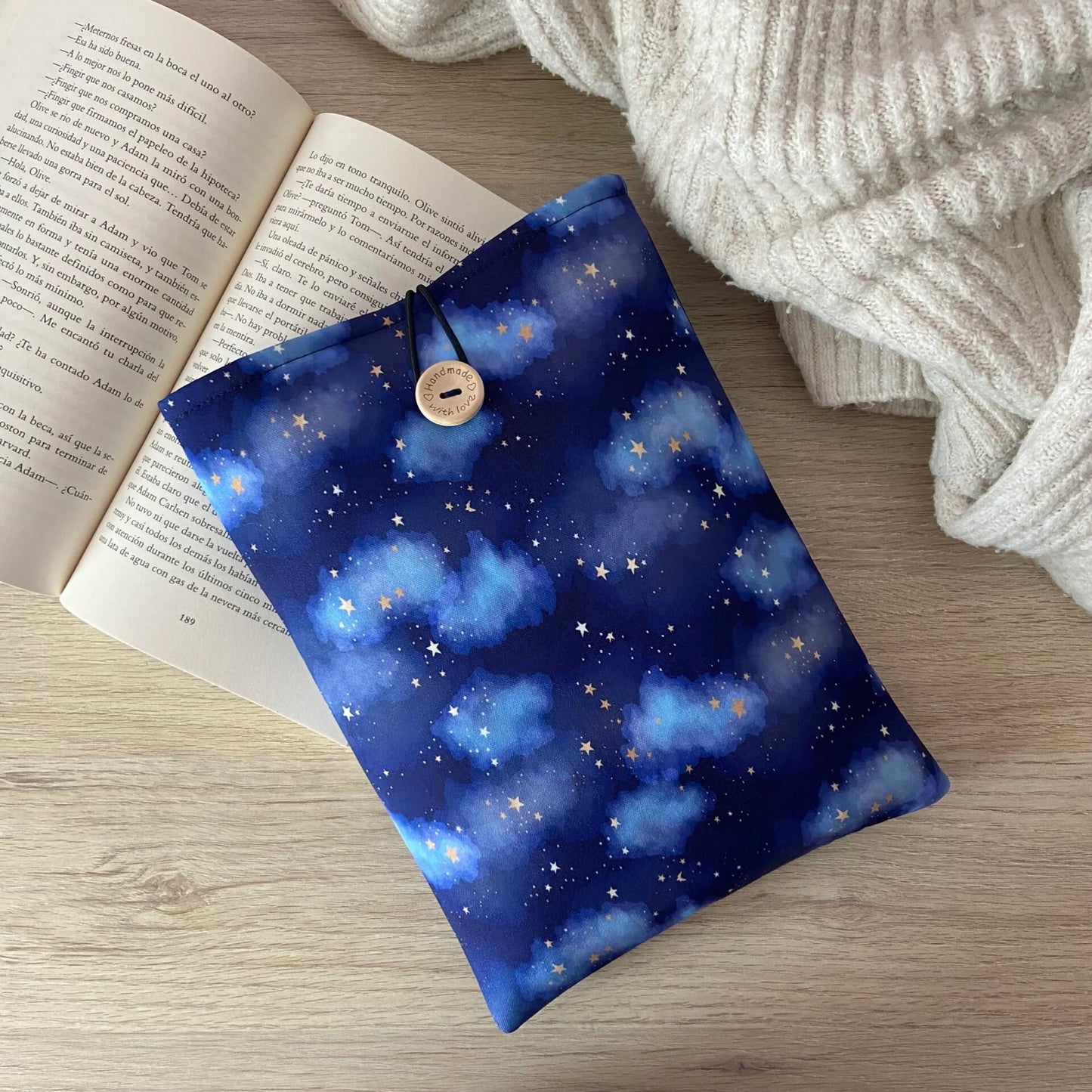 Funda literaria interestelar