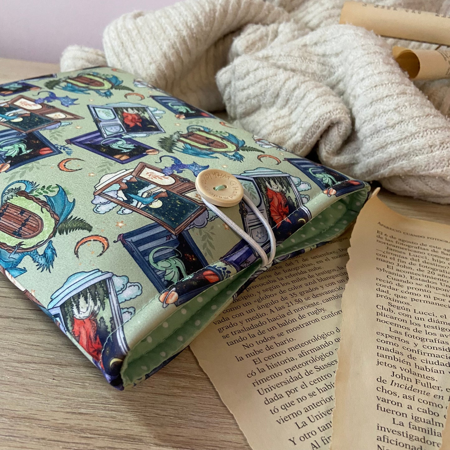 Funda literaria dragones de fantasía