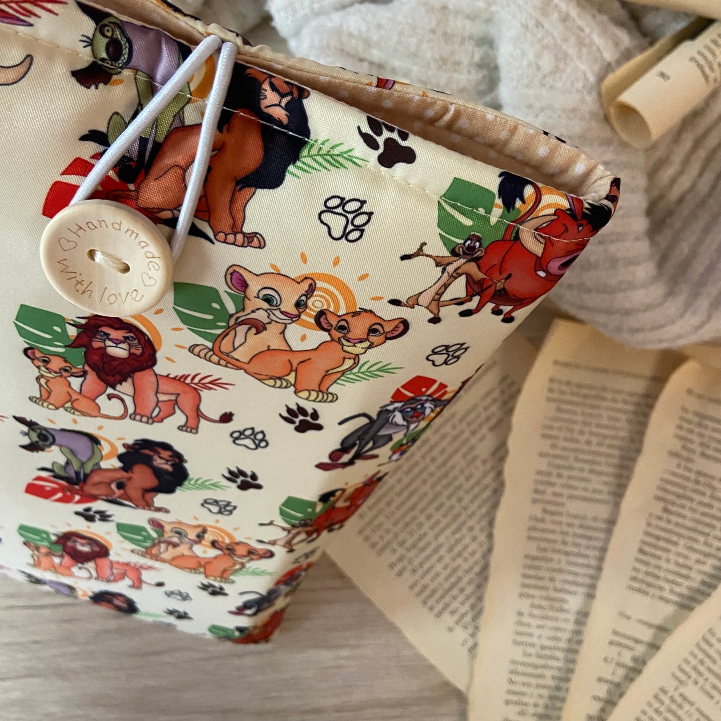 Funda literaria Hakuna matata