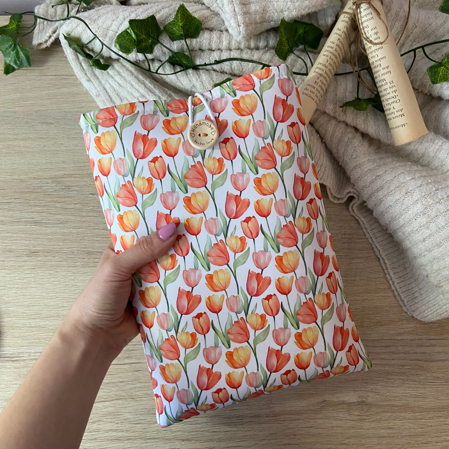 Funda literaria tulipas naranjas