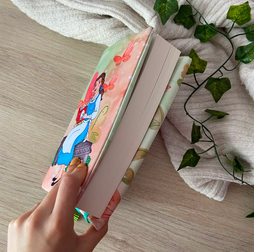 Funda ajustable Bella leyendo
