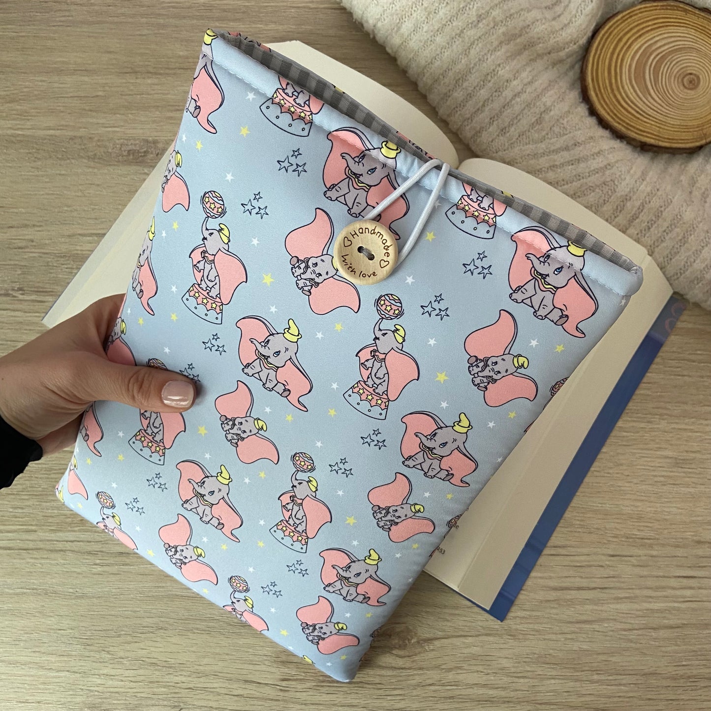 Funda literaria Dumbo