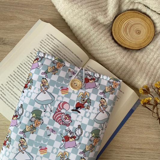 Funda literaria Alicia