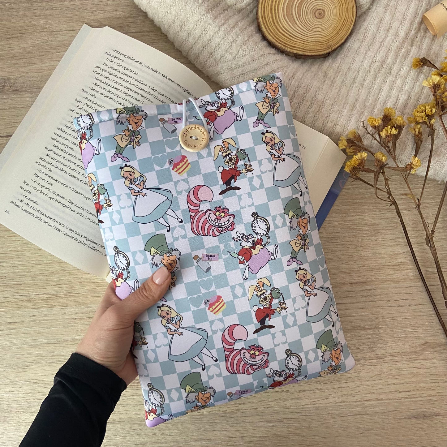 Funda literaria Alicia