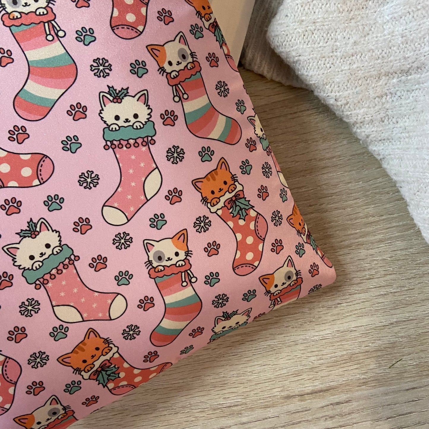 Funda literaria gatitos navideños