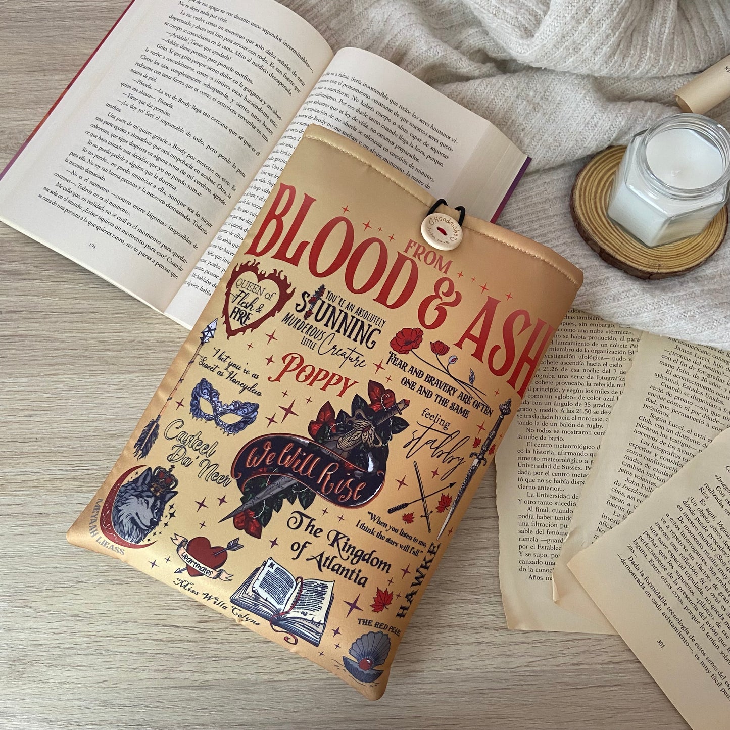 Funda literaria From blood and Ash/De sangre y cenizas