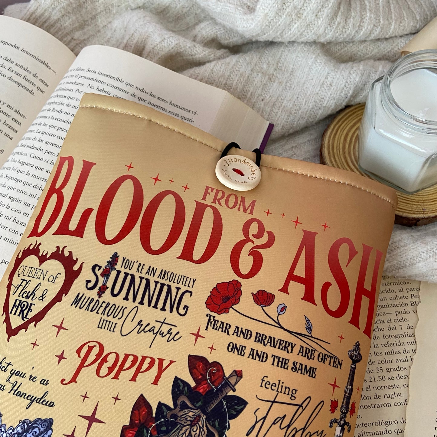 Funda literaria From blood and Ash/De sangre y cenizas
