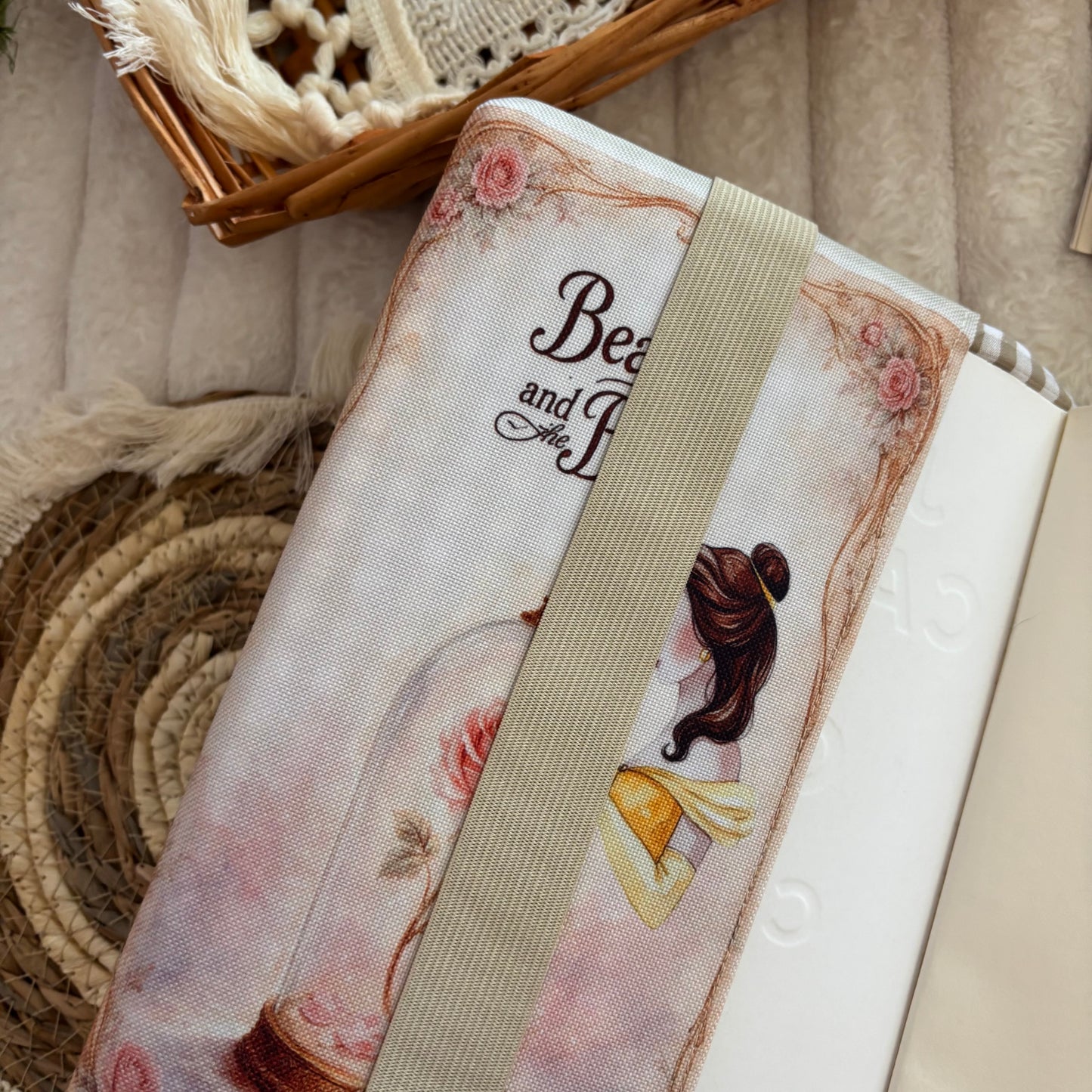 Funda ajustable érase una vez Bella y Bestia impermeable