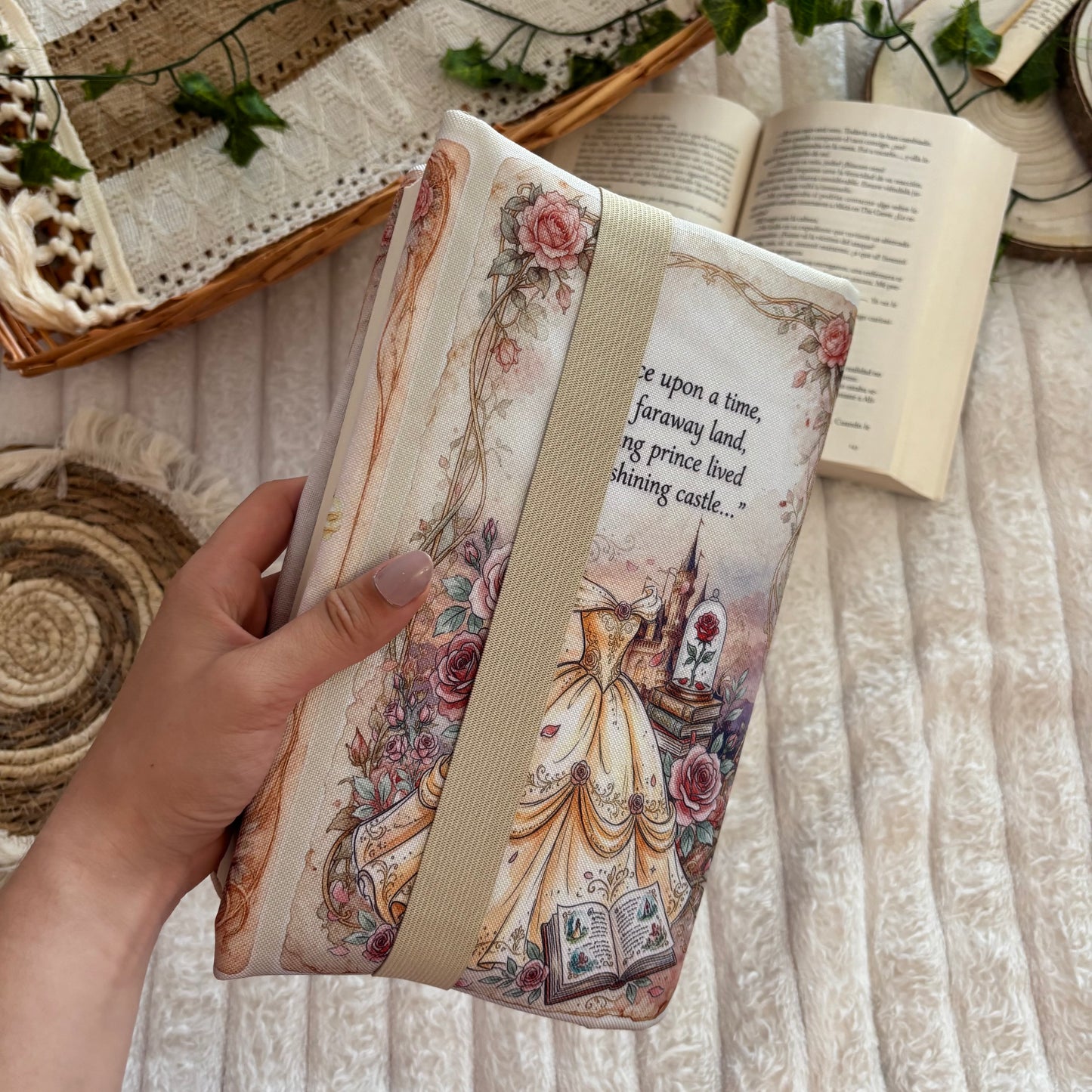 Funda ajustable érase una vez Bella y Bestia impermeable